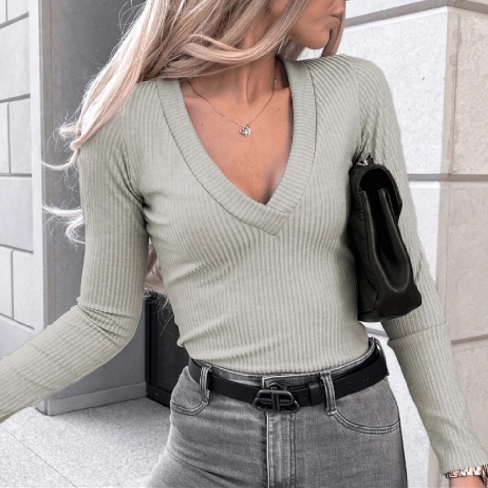 V-Neck Ribbed Blouse - Light Gray